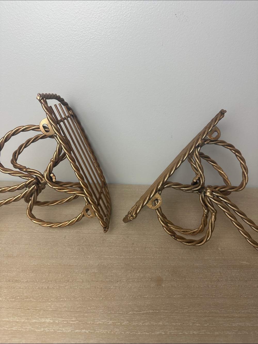 Homco MCM Gold Rope Bow Wall Display Shelves - Pair - Picture 6 of 6